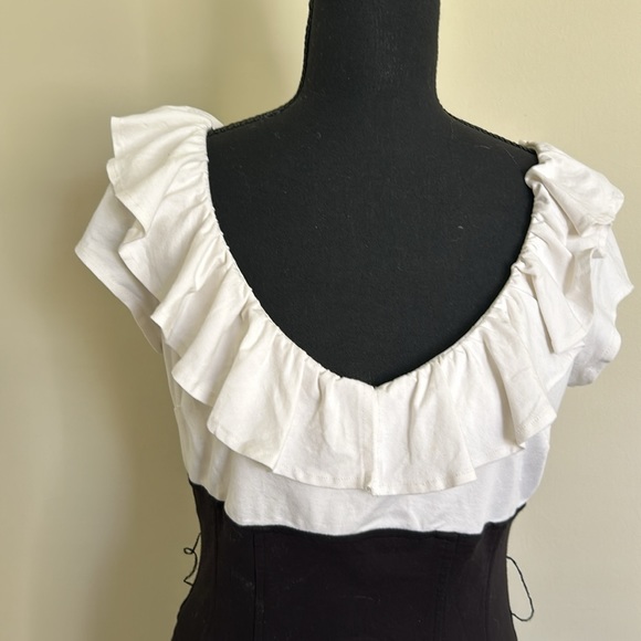 Cache dress, size 10, fitted and stretch - Picture 2 of 11